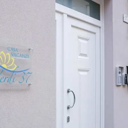 Casa Verdi 37 Rubino Smeraldo * Porto SantʼElpidio